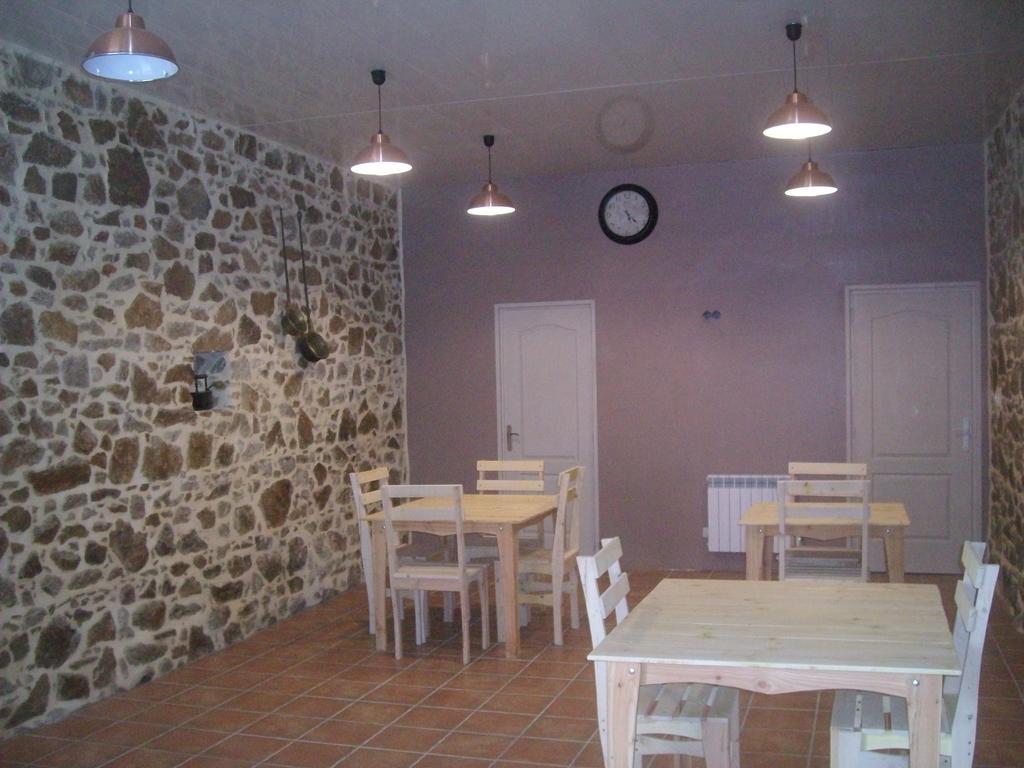 M. Clemenceau - Les Maisonnettes De La Maneliére La Flocellière Esterno foto